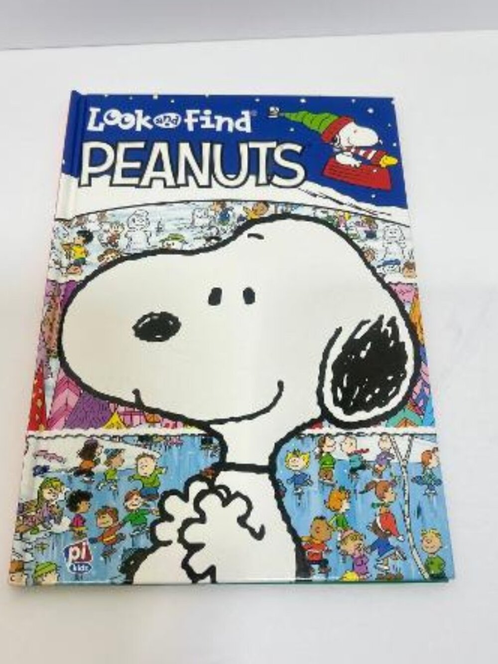 Peanuts - Charlie Brown - Look and Find - Hardcover - Christmas Holiday Snoopy
